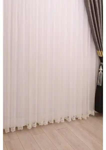 Perhal Tül Perdelerinin Karşılaştırması: Estetik ve Fonksiyonellik Açısından Değerlendirme