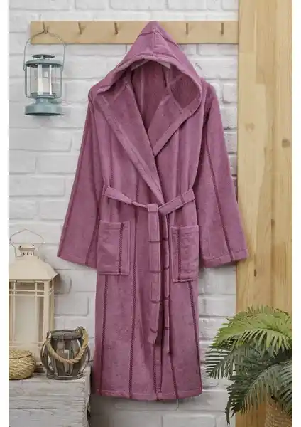 Rasersa ve Rozet Tekstil Bornozları Karşılaştırması: Kalite ve Kullanım Özellikleri