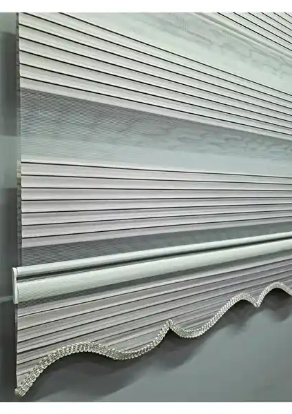 BBB Pliseli Zebra Stor Perde ve Givayo Stor Pliseli Beyaz Stor Zebra Perde Karşılaştırması