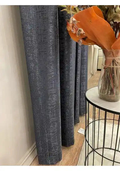 Brillant Elena ve Taç Düz Dikiş Petek Dokulu Fon Perde Karşılaştırması