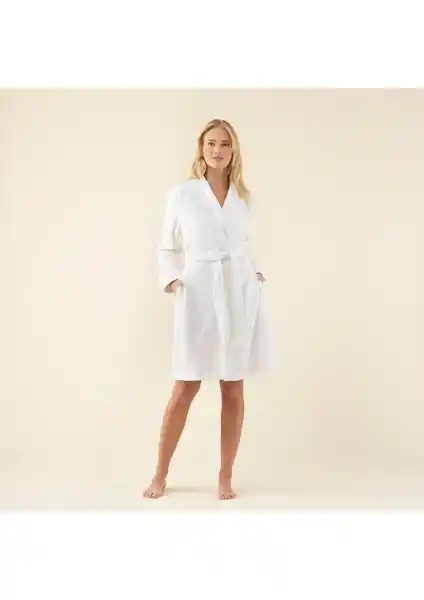 Chakra Chic ve Zigzag Kadın Bornozları Karşılaştırması: Hangi Model Sizin İçin Uygun