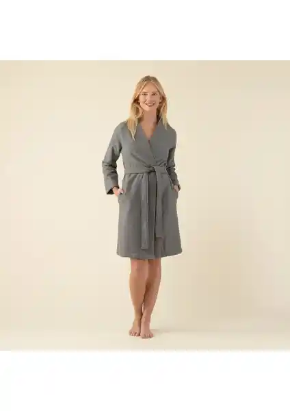 Chakra Sobeska ve Madame Coco Belda Kadın Bornozları Karşılaştırması