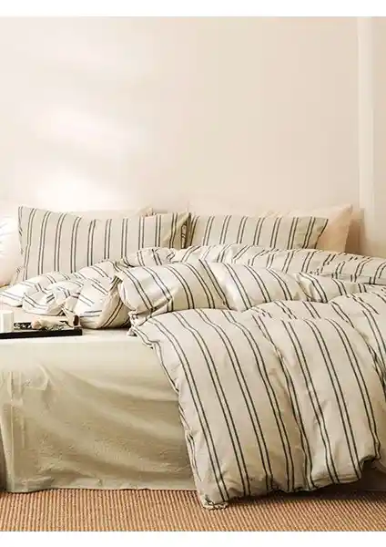 Çocuk ve Gençler İçin Nevresim Takımı Karşılaştırması: Caqqa Çizgili ve Sadık Evin Ayıcık