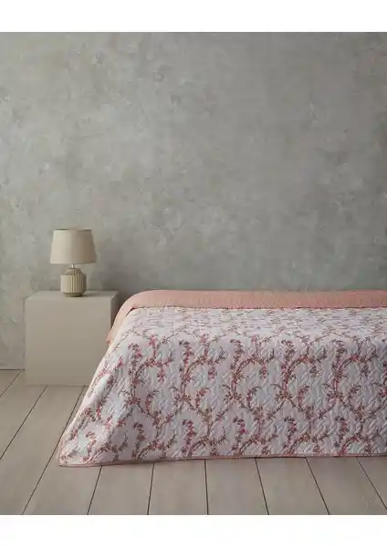 English Home Scroll Flowers ve Taç Glory Tek Kişilik Örtü Karşılaştırması