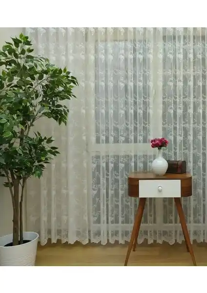 Esse Home Çiçek Desenli ve Grek Tül Perde Karşılaştırması Ev Dekorasyonuna Yönelik Detaylı Analiz