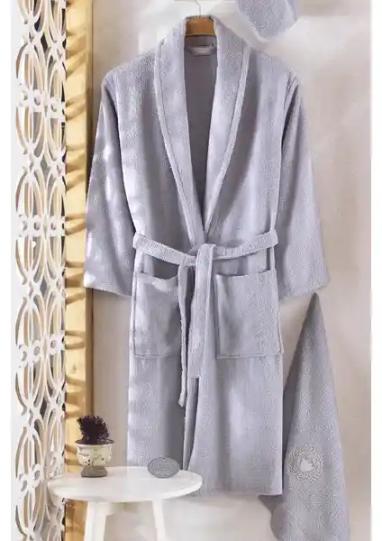 Güvenal Pamuxu Bornoz Setleri Karşılaştırması: 4 Parça Tekli ve 8 Parça Aile Setleri