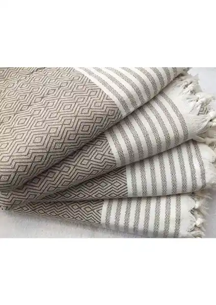Koltuk Örtüsü Karşılaştırması: Coperta Battal Boy ve Tuchmall Modellerinin Özellikleri