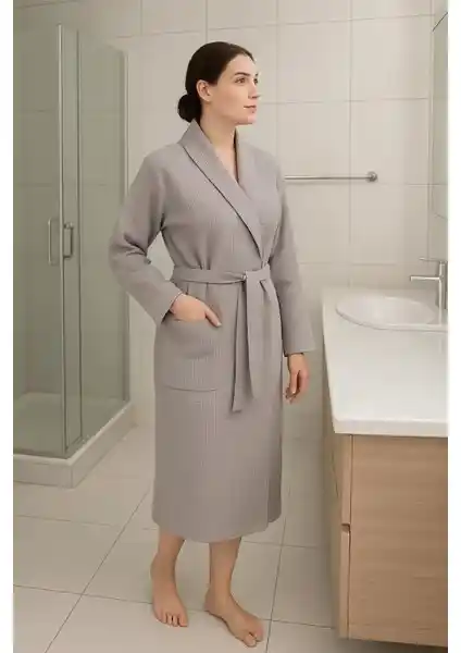 Kulcu Tekstil ve Varol Nemesis Serisi Pike Otel Bornozlarının Karşılaştırması