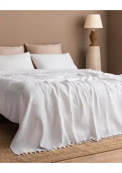 Madame Coco Basiile ve Stephane Yatak Örtüsü Karşılaştırması ve Özellikleri