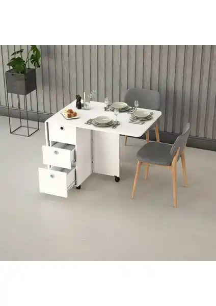 Mutfak ve Yemek Masası Seçenekleri: Katlanabilir ve Taşınabilir Modellerin Karşılaştırması