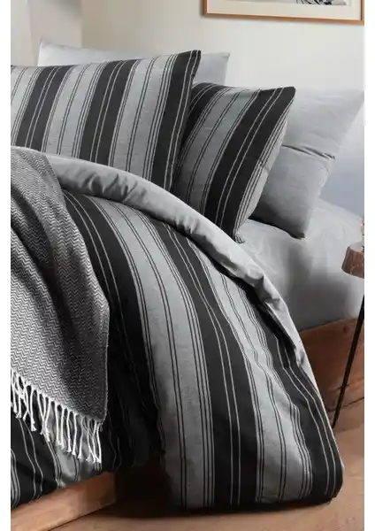 My Story ve Valezium Natural Çift Kişilik Nevresim Takımı Karşılaştırması