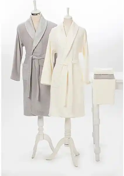 Özdilek Camellia ve Özdilek Point Happy Aile Bornoz Setleri Karşılaştırması ve Detaylar