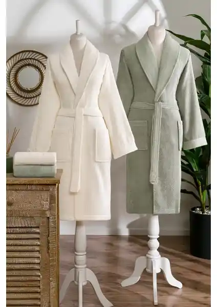 Özdilek Point Happy ve Wedding Aile Bornoz Setleri Karşılaştırması