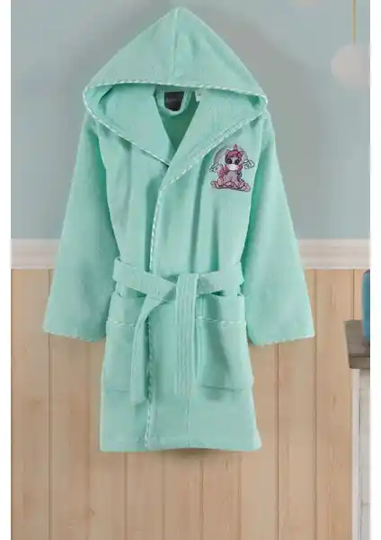 Varol Bambu Nakışlı Çocuk ve Garson Bornozları Karşılaştırması ve Özellikleri