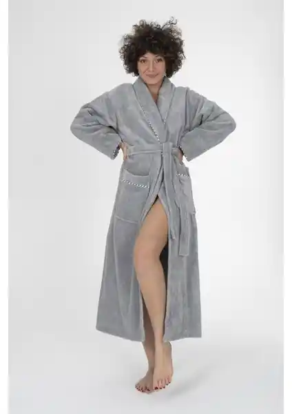 Varol Biyeli Şal Yaka Bambu Bornoz ve Varol Bukle Gramajlı Bambu Unisex Bornoz Karşılaştırması