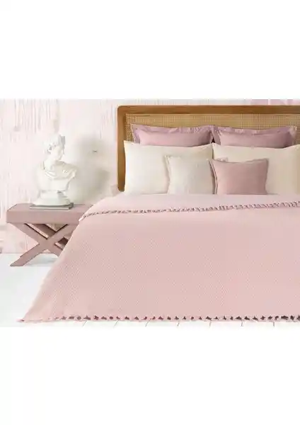 Yatak Örtüsü Karşılaştırması: Madame Coco Stephane ve Yataş Dazel Modelleri