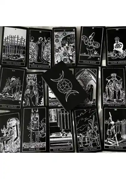 Planet Butik 78 Kartlı Regin Black & White Tarot Modern Sanatsal ve Manevi Değerli Set