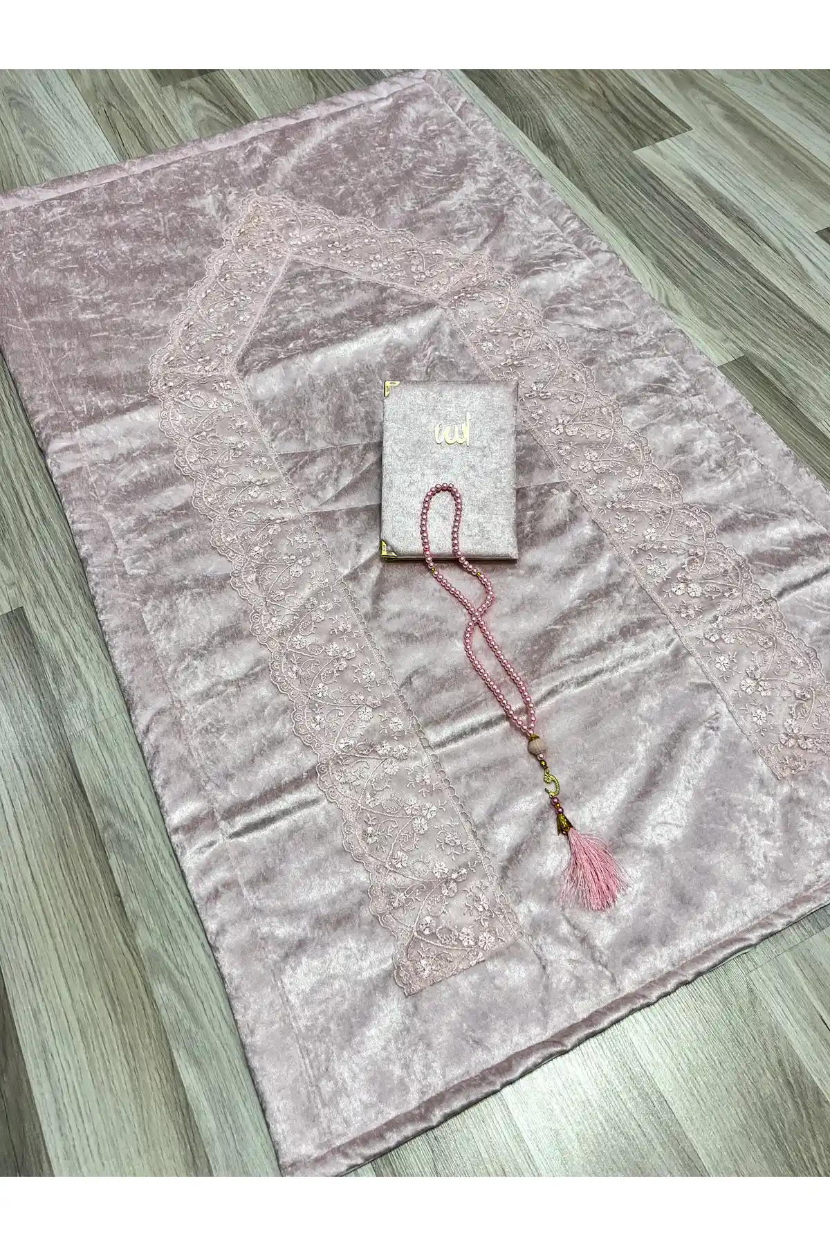 AYHANHOME 3 Parça Kadife Fransız Güpür İşlemeli Seccade Seti Şık ve Dayanıklı Tasarım