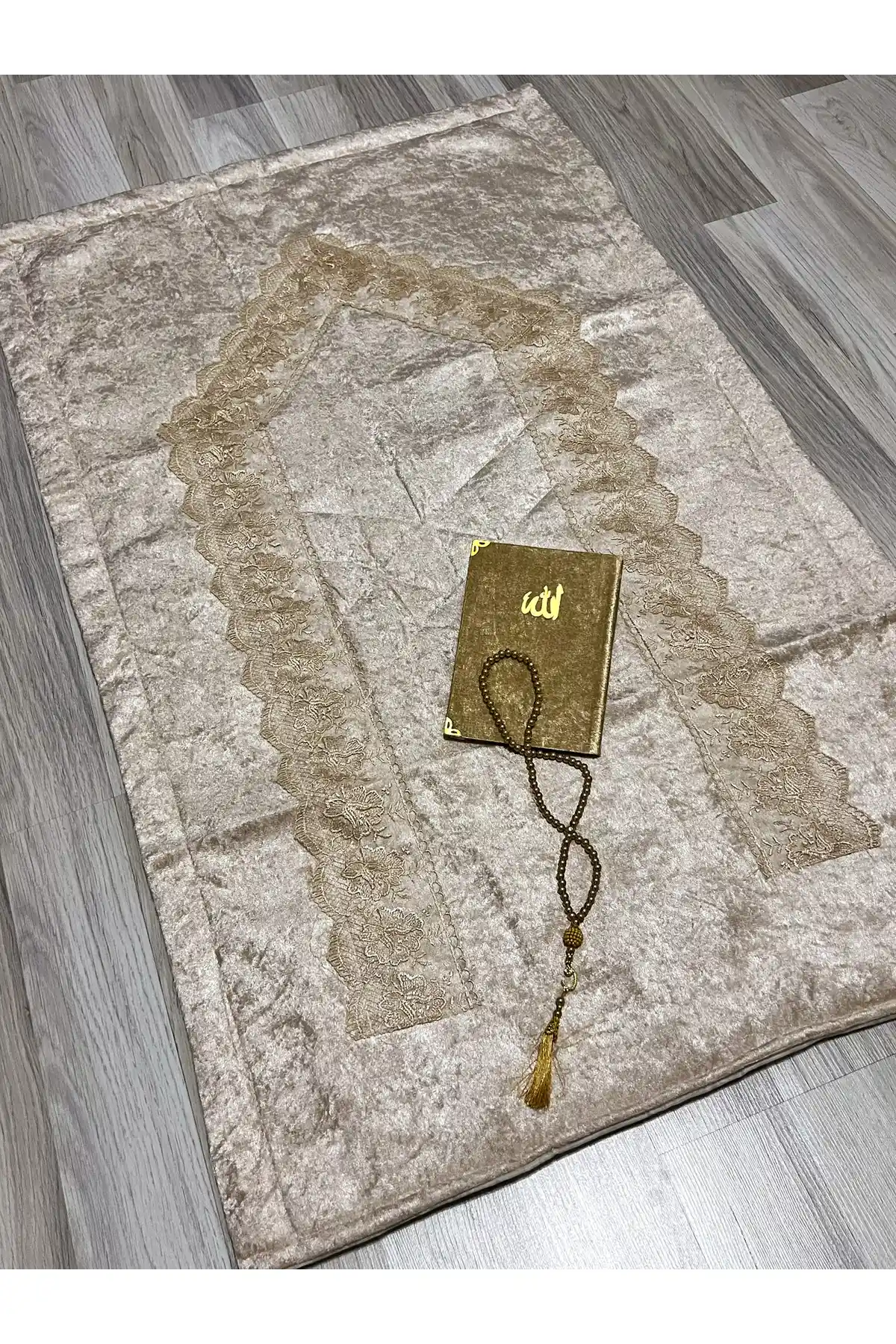 AYHANHOME 3 Parça Kadife Güpür İşlemeli Gelin Seti ve Seccadesi