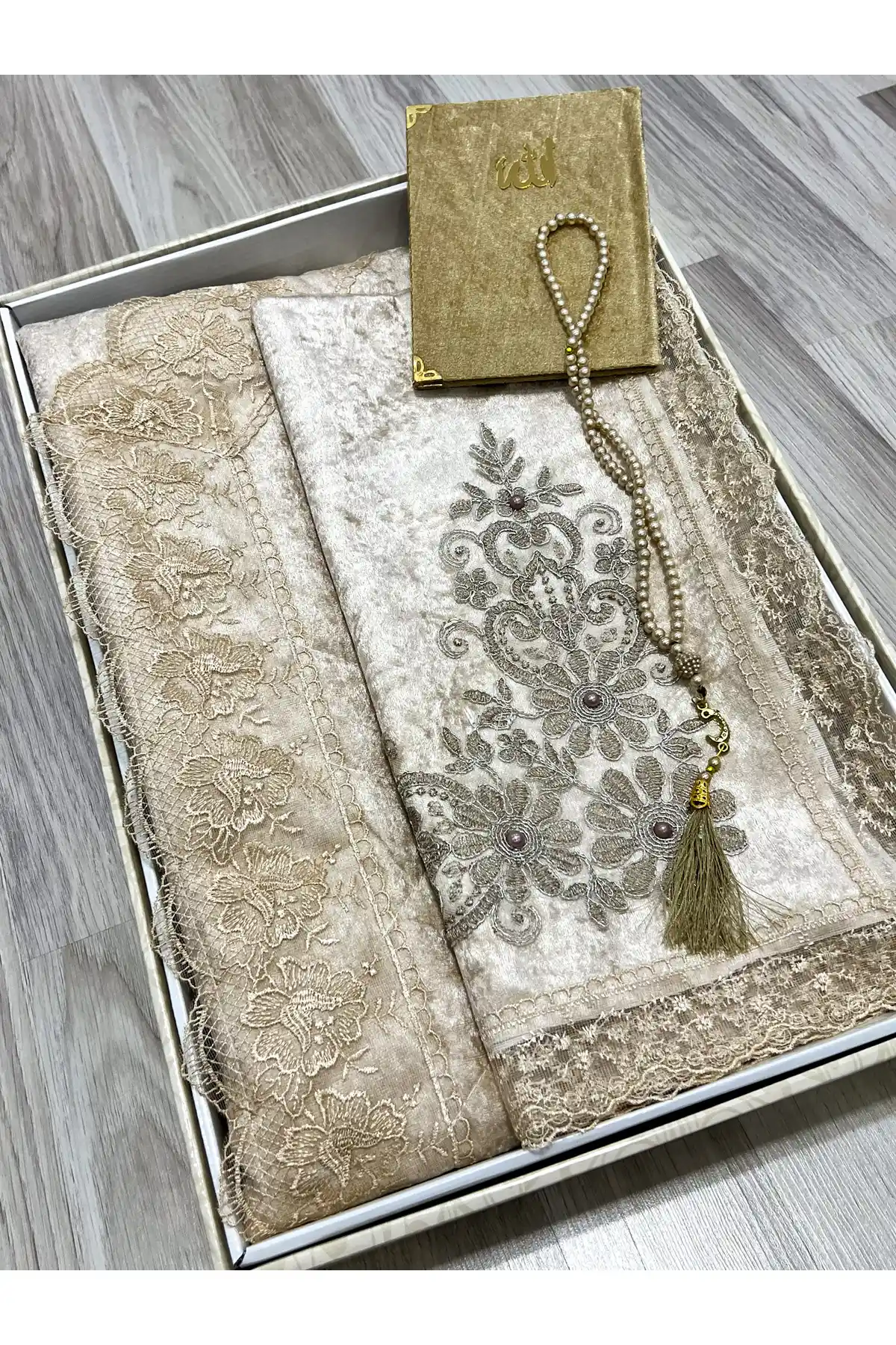 AYHANHOME 4 Parça Seccade Takımı Modern Tasarım ve Dayanıklılık ile İbadet Deneyimini Geliştirir