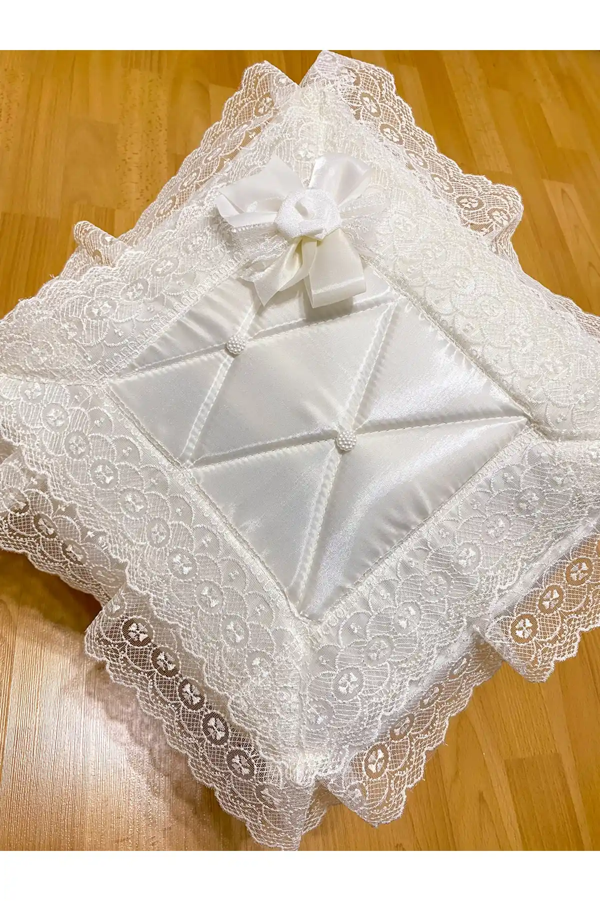 AYHANHOME Fransız Güpürlü Bohça: Zarif ve Dayanıklı Çeyizlik Gelinlik Bohçası