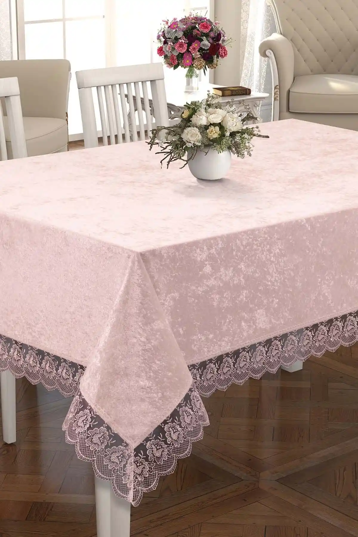 AYHANHOME Fransız Güpürlü Kadife Masa Örtüsü: Şıklık ve Dayanıklılık Sunan Ev Dekorasyonu Ürünü