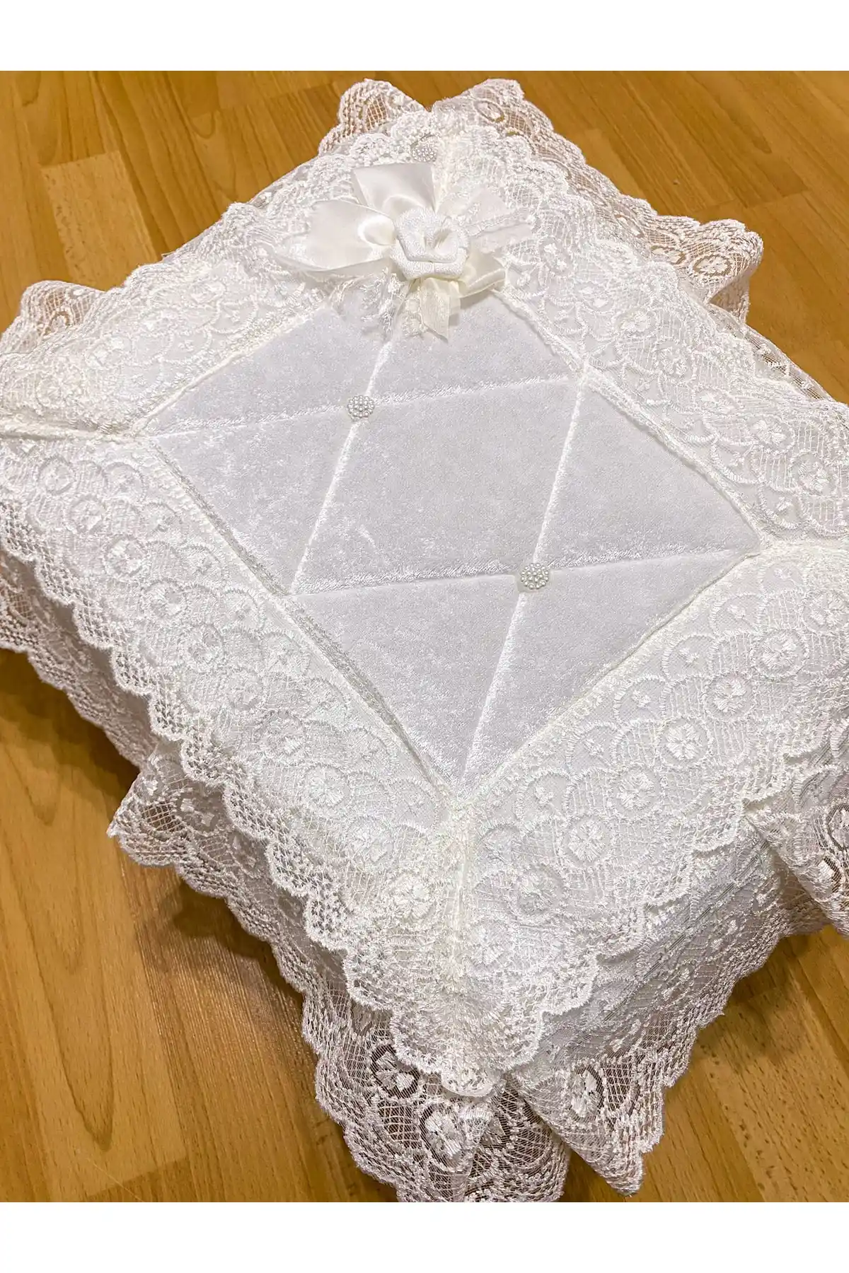 AYHANHOME Kadife ve Polyester Karışımlı Zarif Gelin ve Nişan Bohçası 40x40 cm