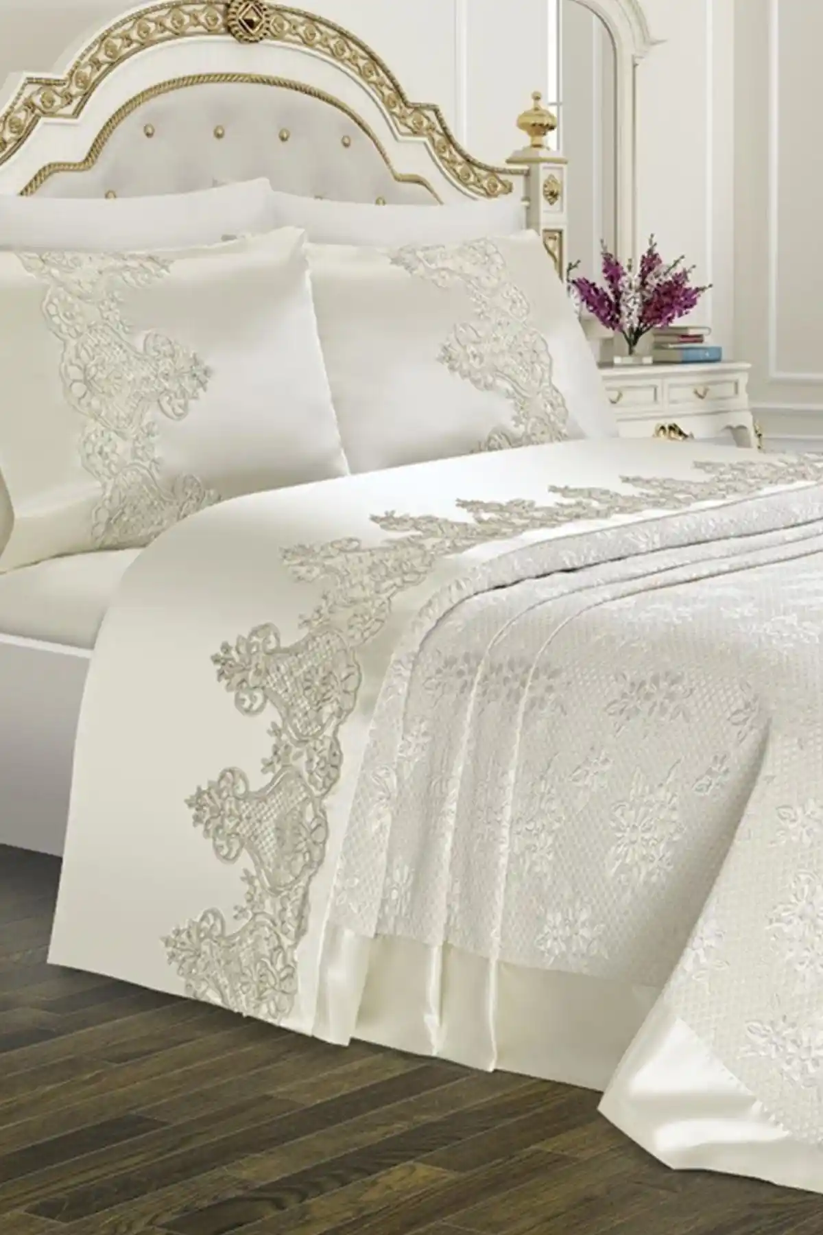 Çeyiz Diyarı Çift Kişilik Pike Takımı: Estetik ve Dayanıklı Yatak Dekorasyonu İçin Ideal Seçenek