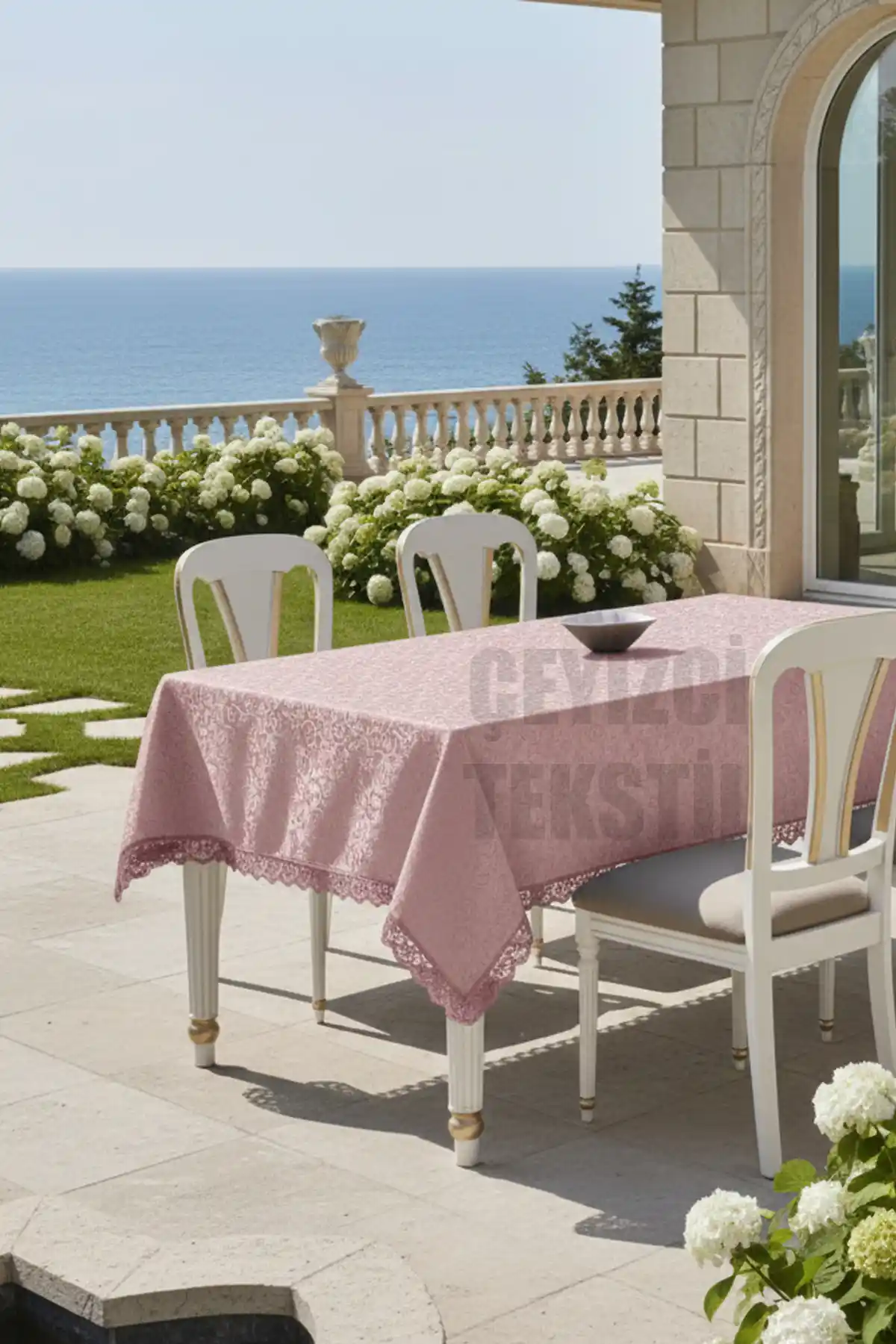 Çeyizci Tekstil Fransız Güpürlü Leke Tutmaz Masa Örtüsü 160x220 cm şıklık ve fonksiyonellik sunar