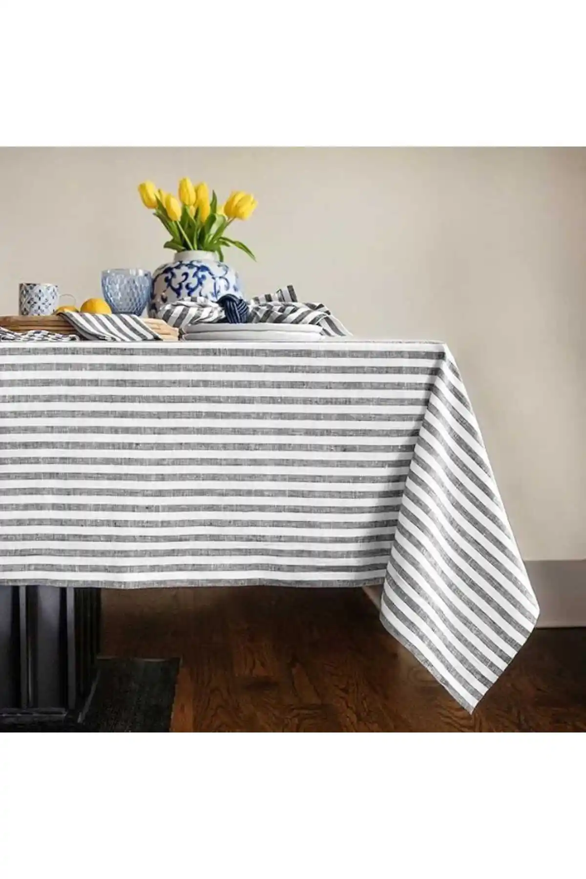 El Yapımı Gri Çizgili Pamuk Keten Masa Örtüsü Şık ve Dayanıklı Tasarım