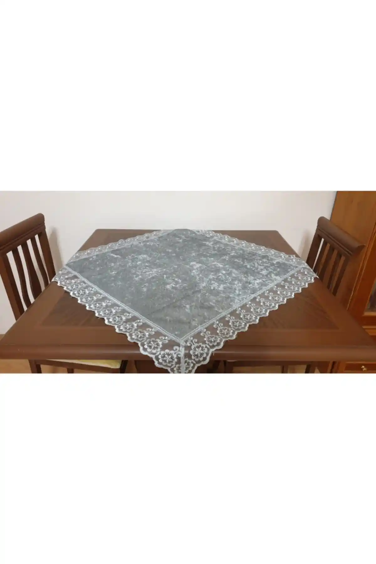 Eren Home Kadife Fiskos Örtüsü: Şıklık ve Fonksiyonellik Sunan Modern Tasarım