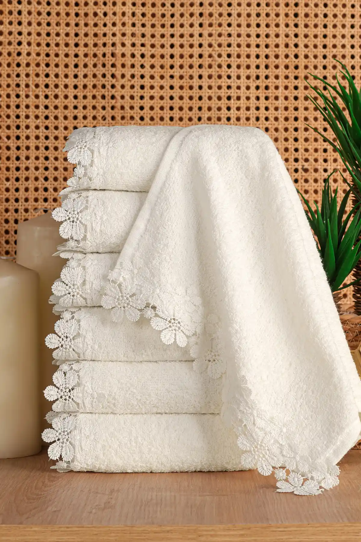 Güvenal Esa 6'lı Dantelli Mutfak Havlu Seti Kaliteli ve Şık Tasarım ile Günlük Kullanıma Uygun