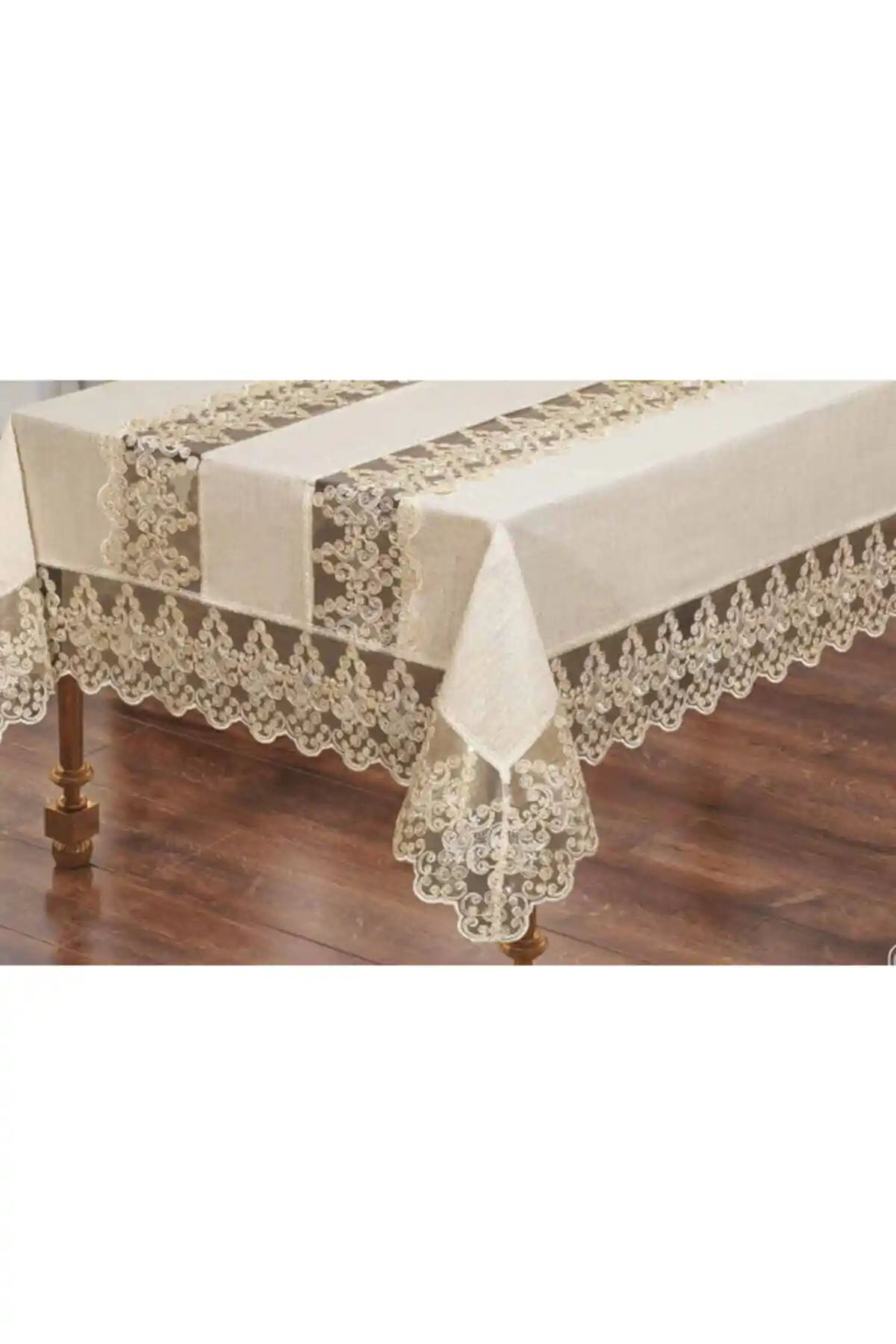 Haspen Melek Kadife Kumaş Fransız Güpürlü Lüks Masa Örtüsü Şıklık ve Dayanıklılık Sunar