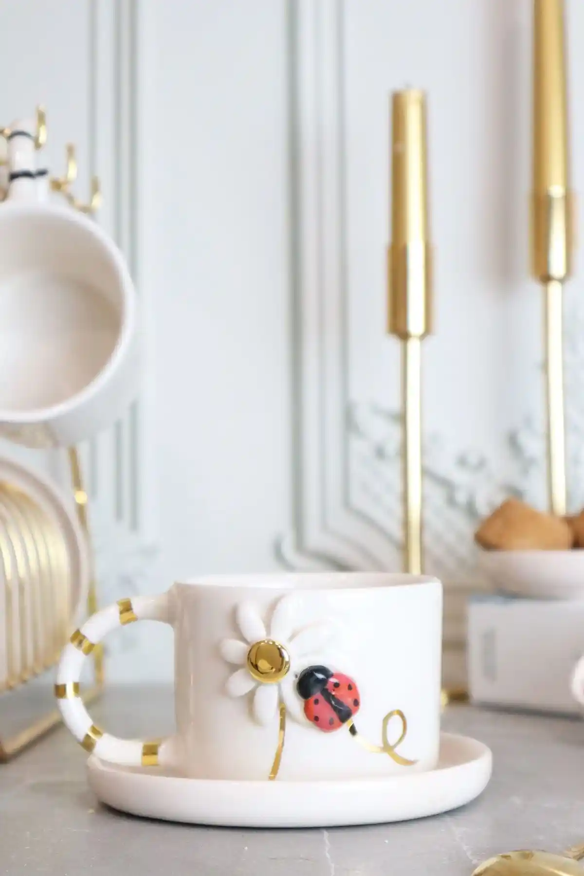 Ada Mia Seramik Papatya Figürlü 24k Altın Dekorlu El Yapımı 170ml Mug