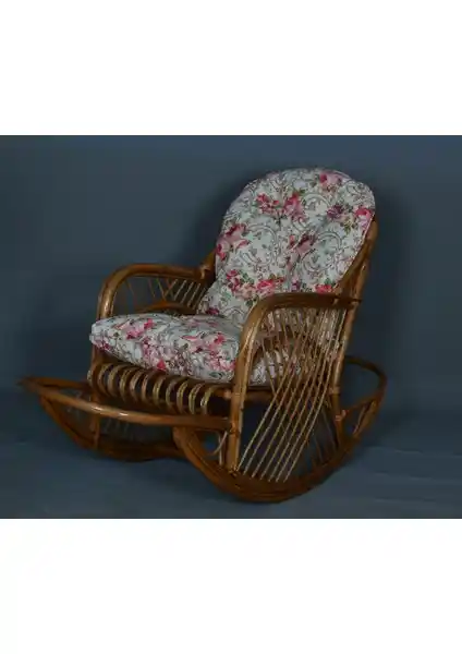 Akdağ Bambu Kestane Sallanan Koltuk: Doğal Malzeme ve El İşçiliğiyle Konforlu Tasarım