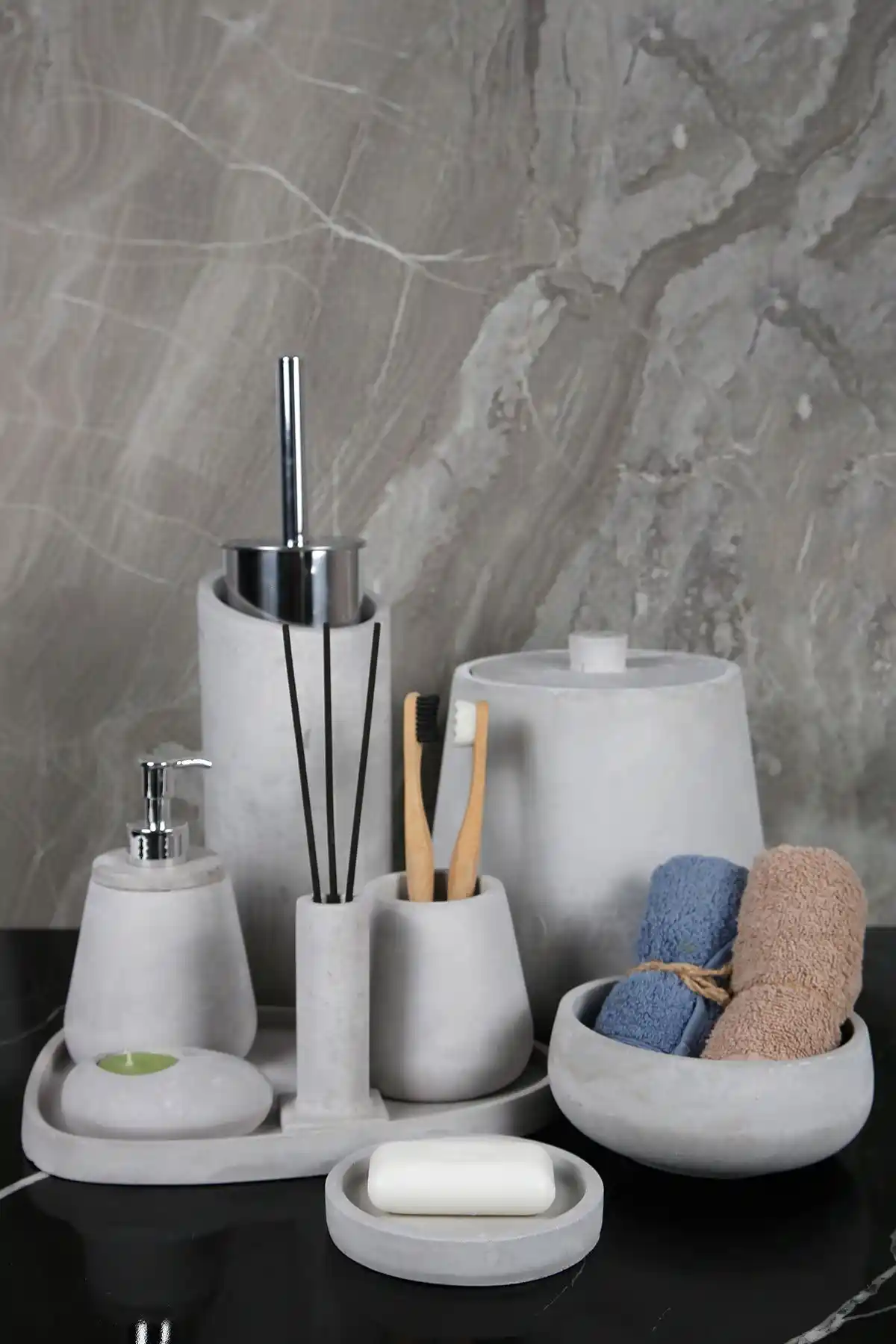 Betonmall 11 Parça Mermer Desenli Beton Banyo Seti ile Modern ve Dayanıklı Tasarım