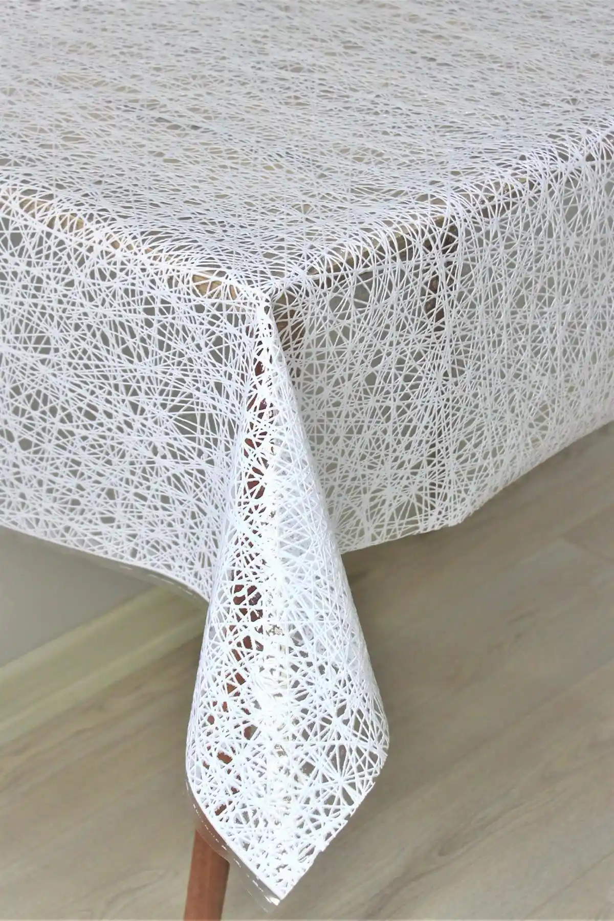 DedeEvTekstil PVC Şeffaf Kaplama Muşamba Masa Örtüsü - Dayanıklı ve Estetik Tasarım