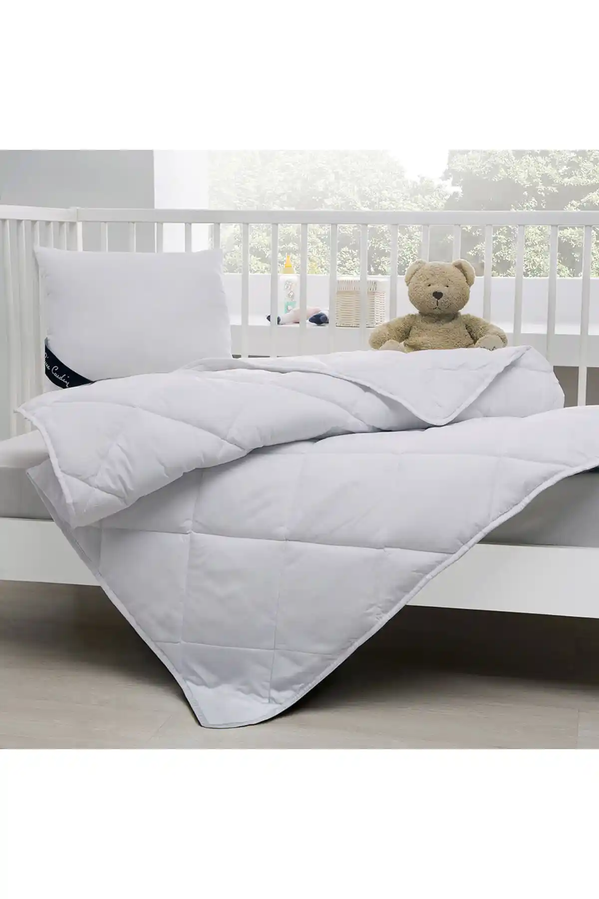 Pierre Cardin Bebek Yorganı: Konforlu, Antibakteriyel ve Hafif Tasarım