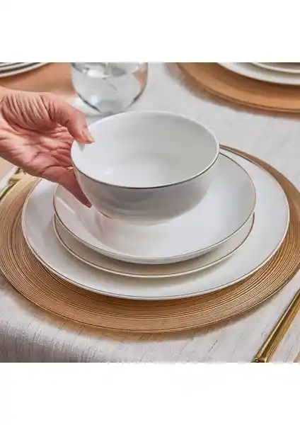 Karaca Leon Gold 24 Parça 6 Kişilik Porselen Yemek Takımı Şık ve Dayanıklı Tasarım