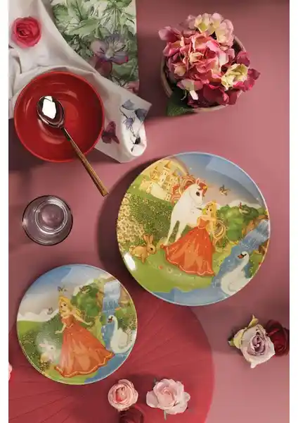 Kütahya Porselen 3 Parça Çocuk Yemek Seti Renkli ve Dayanıklı Tasarımıyla Öne Çıkıyor