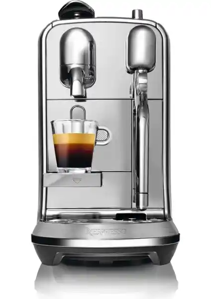 Nespresso J520 Creatista Plus: Evde Profesyonel Kahve Deneyimi Sunan Modern Makine