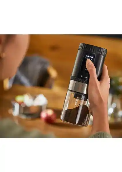 Tchibo Şarjlı Kahve Değirmeni ile Taze ve Aromatik Kahve Deneyimi Sunar