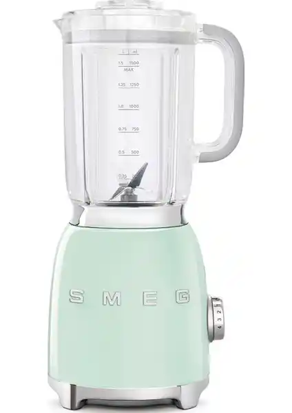 Smeg Pastel Yeşil Blender BLF03PGEU: Estetik ve Güçlü Performans Sunan Mutfak Aleti