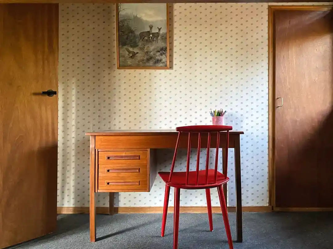 1970'ler Dekorasyonunda Mid-Century Modern ve İskandinav Tasarımın Etkileri ve Özellikleri