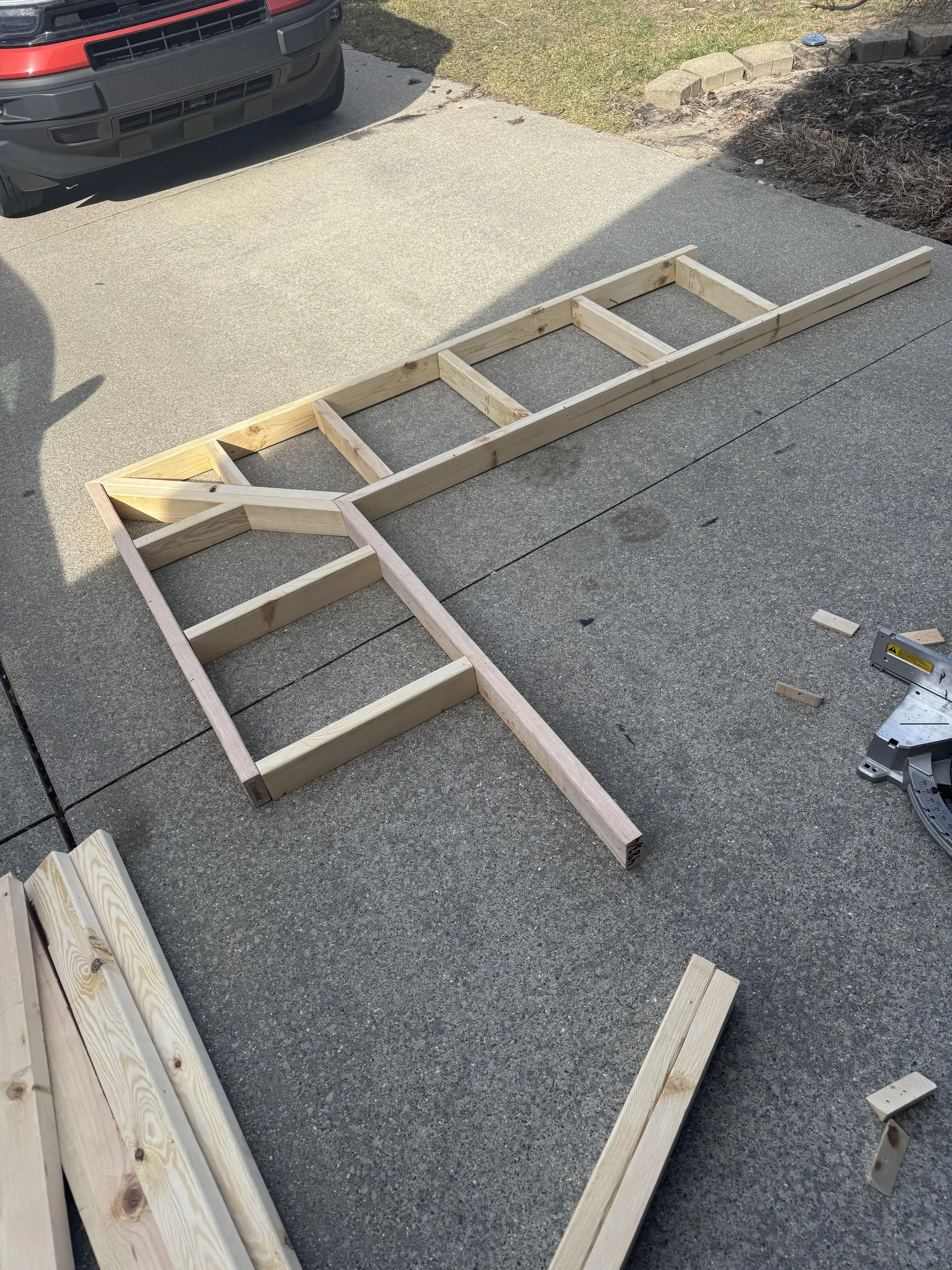 Bodrumda Bar Yapımında Doğru Montaj Teknikleri ve Malzeme Seçimi