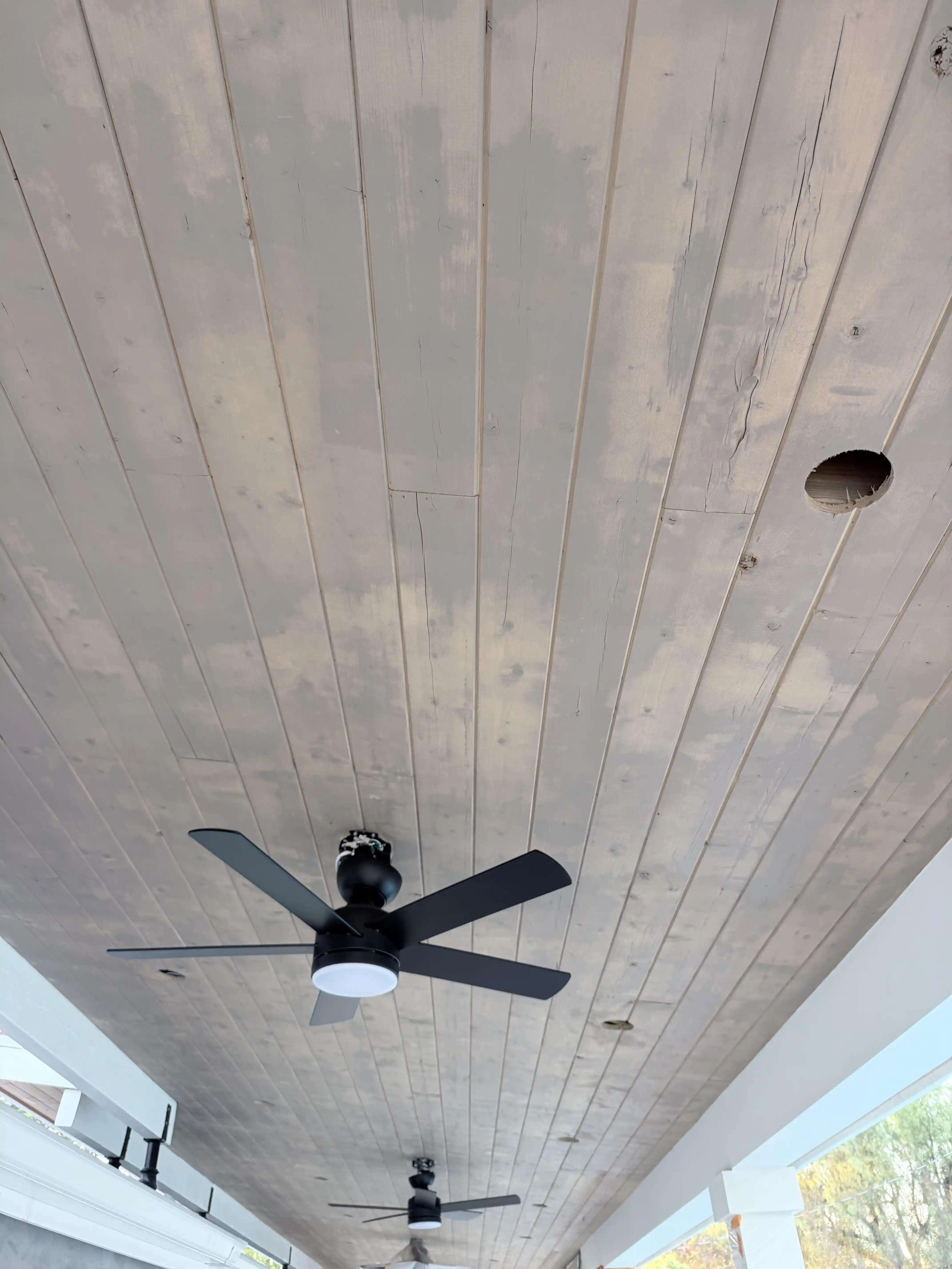 Çam Ağacı Ahşap Yüzeylerde Leke ve Boyama Teknikleri ile Doğru Uygulama Yöntemleri