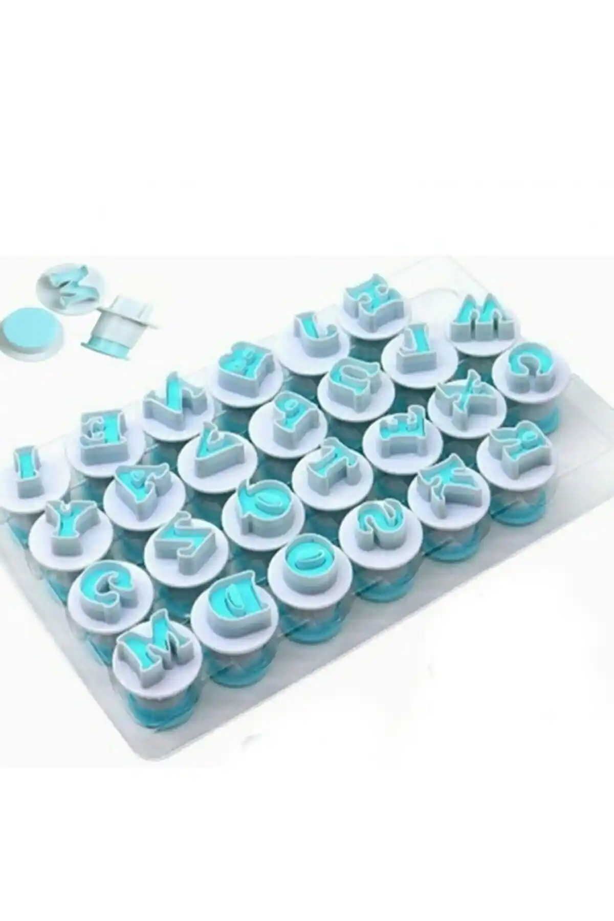 Çok Renkli Alfabe ve Şeker Hamuru Kalıbı Seti ile Pasta Dekorasyonunda Yenilikçi Çözümler