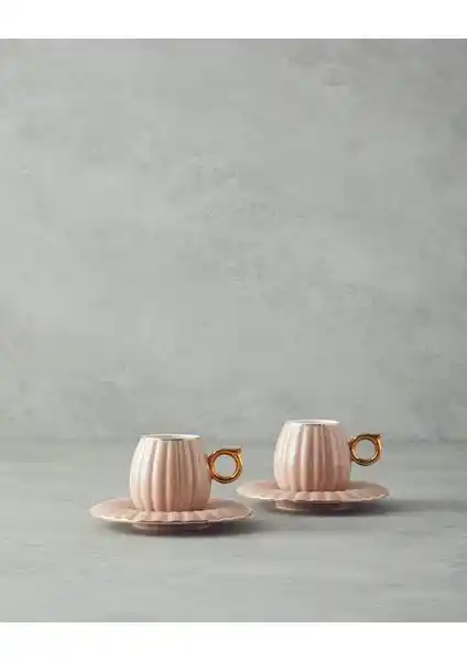 English Home Polka New Bone China Kahve Fincan Takımı: Şık ve Fonksiyonel Tasarım