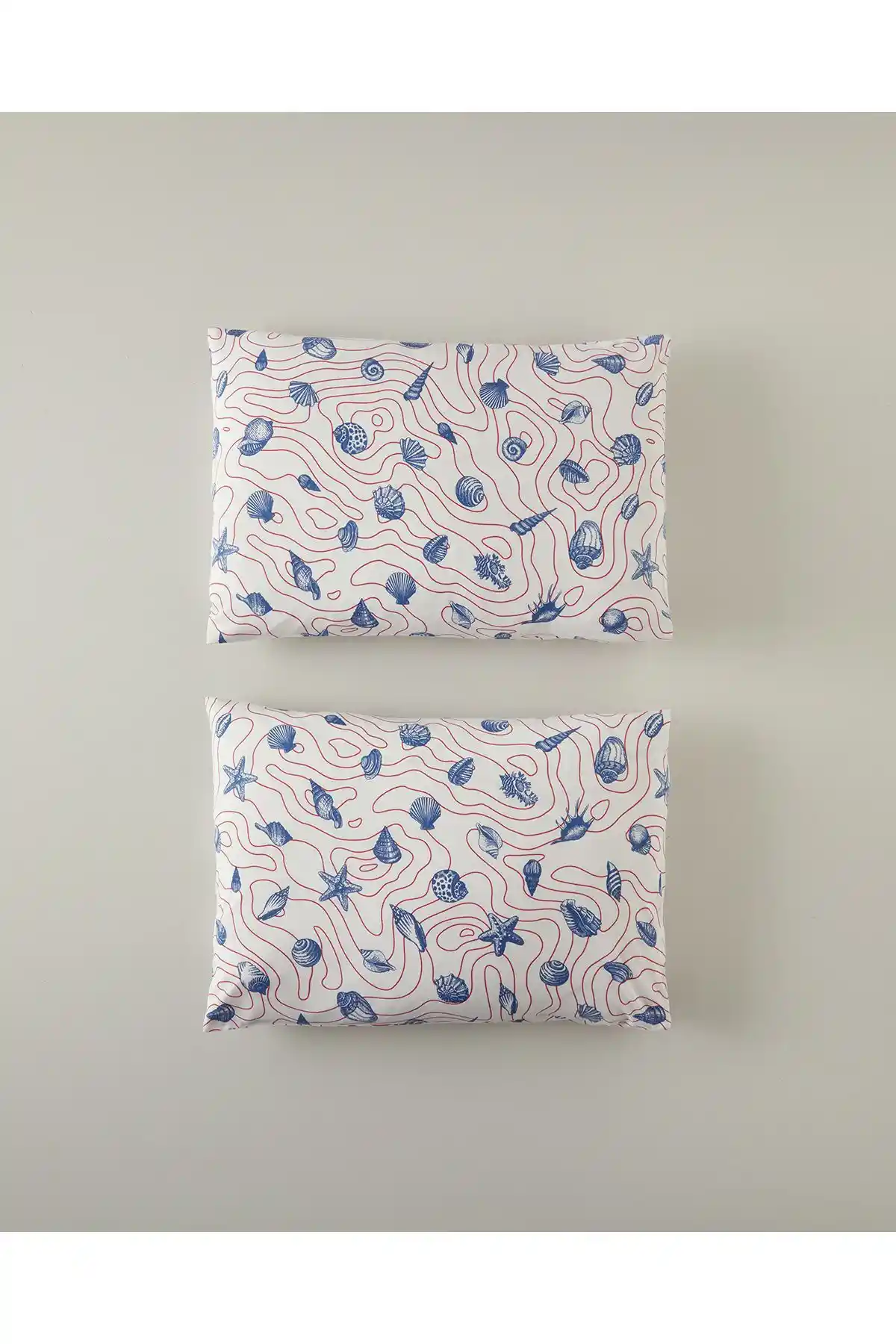 English Home Seashell Shmphony Yastık Kılıfı: Modern ve Canlı Deniz Temalı Dekorasyon Parçası