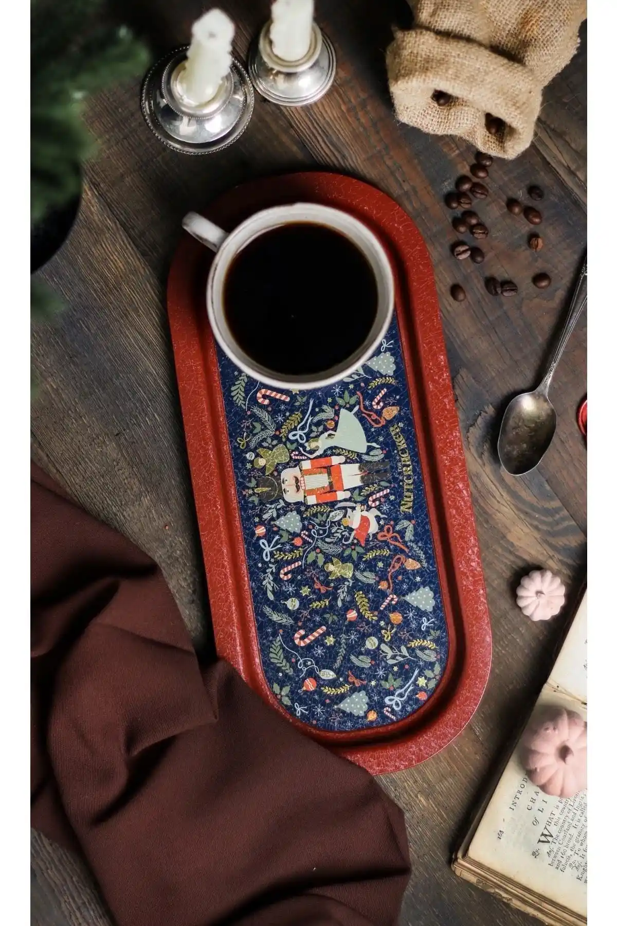 Evle Ee168-v1 Tales Nutcracker Desenli Oval Metal Tepsi 16x35 cm şık ve dayanıklı tasarım